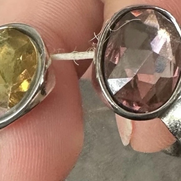 Absolutely Stunning RARE Vera Wang Silver toned Ring With Gemstones Signed Desc* - Picture 8 of 12